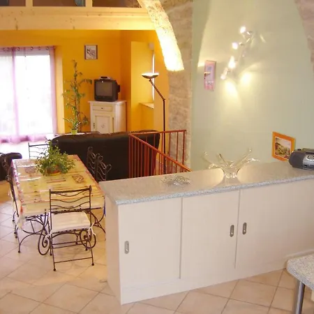 Severac-d'aveyron, 3 Pieces, 4 Personnes - Fr-1-601-472 Sévérac-le-Château